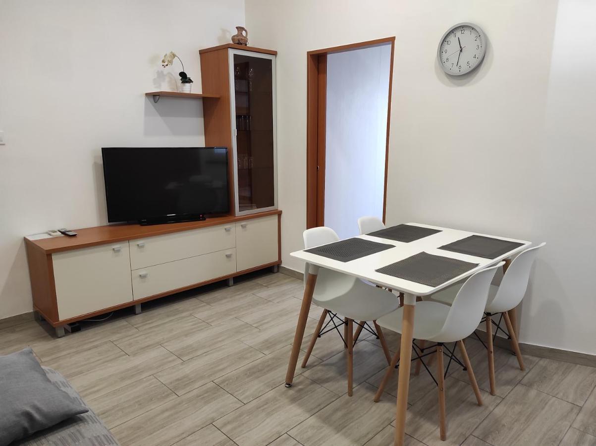 Apartment Lana Изола Екстериор снимка